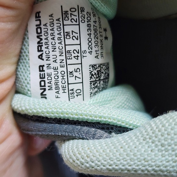 Under Armour Micro G Assert 7 Gray Womens Size US10 Running Shoes 3020674-102 - Picture 4 of 11